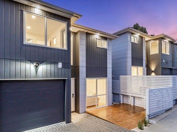 76B Glenmore Road, Sunnyhills, Auckland