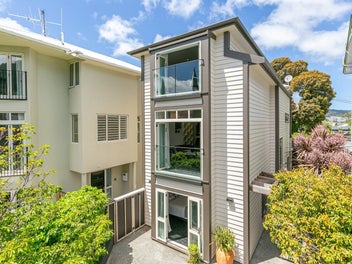 35B Hobson Crescent, Thorndon, Wellington