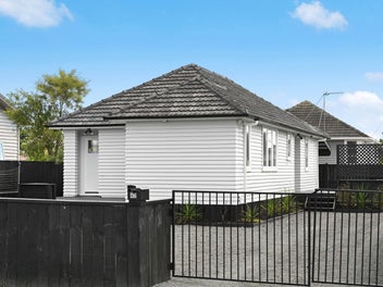42 Higgins Road, Frankton, Hamilton