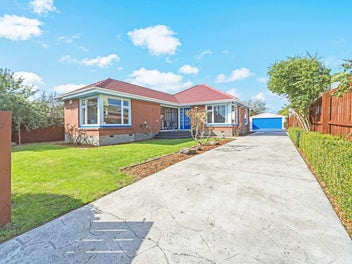 8 McIntyre Street, Shirley, Christchurch