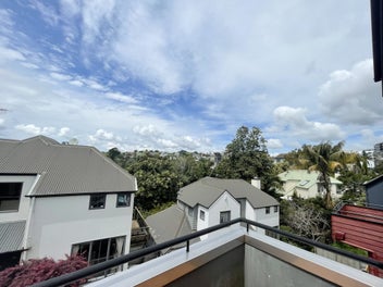4 Youngs Lane, Remuera, Auckland