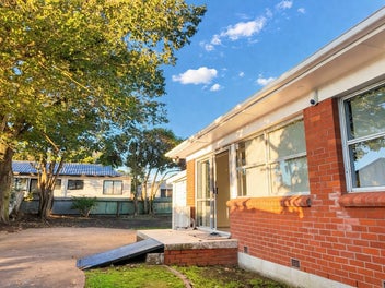 4/8 Maunu Road, Papatoetoe, Auckland