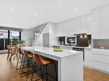 35 Otuwairoa Esplanade, Ōpaheke, Papakura