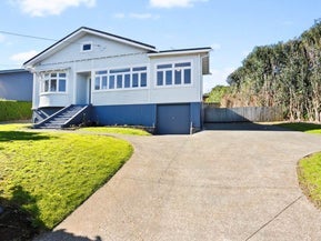 1B Lunn Avenue, Mount Wellington, Auckland