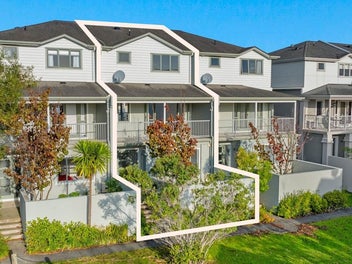 2/11 Hatfield Place, Albany Heights, Auckland