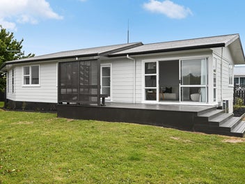 13 Margaret Place, Deanwell, Hamilton