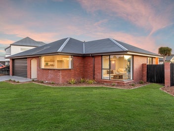 2 De Courcy Place, Avondale, Christchurch
