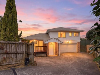 268C Wairau Road, Glenfield, Auckland