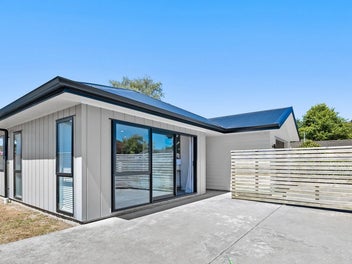 33C Gemstone Drive, Birchville, Upper Hutt
