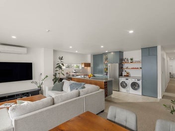 8C Madeira Lane, Grafton, Auckland