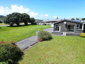 2 Clough Road, Paroa, Greymouth