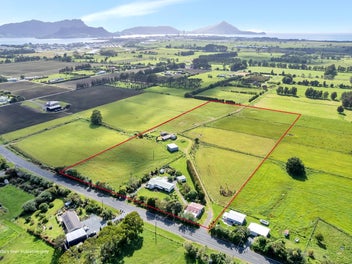725 One Tree Point Road, Whangarei