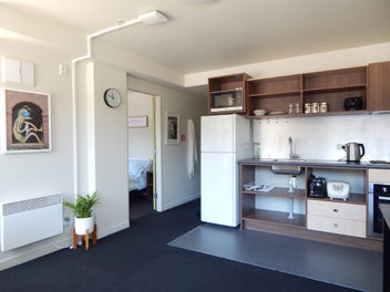 1F/242 Taranaki Street, Mount Cook, Wellington