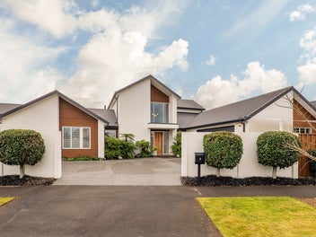 5 Lakebridge Place, Parklands, Christchurch