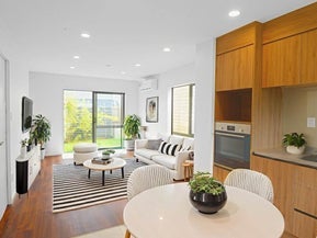 44B Cyclarama Crescent, Massey, Auckland