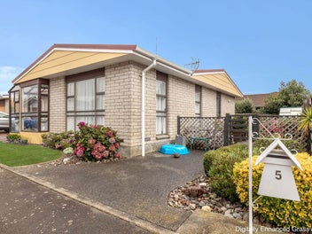 5 Chertsey Court, Roslyn, Palmerston North