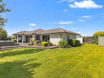 47 Overbury Crescent, Rolleston, Rolleston
