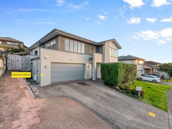 5 Woolaston Place, Flat Bush, Auckland