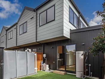 26F Enderby Drive, Te Atatu Peninsula, Auckland