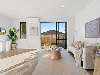25/22 Northcross Drive, Oteha, Auckland