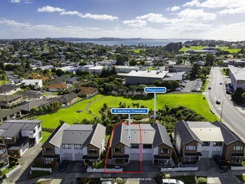 8 Seafarer Crescent, Stanmore Bay, Whangaparaoa