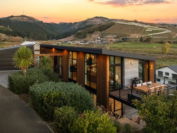8 Jahan Lane, Cashmere, Christchurch