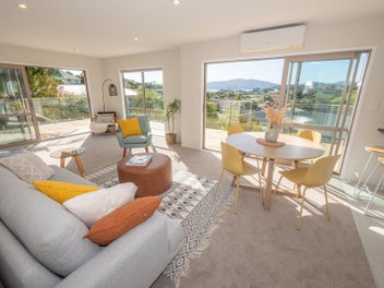8 Hibiscus Avenue, Cable Bay, Cable Bay