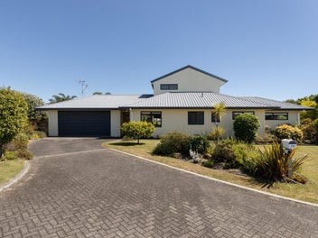 72 Dalton Drive, Papamoa Beach, Papamoa