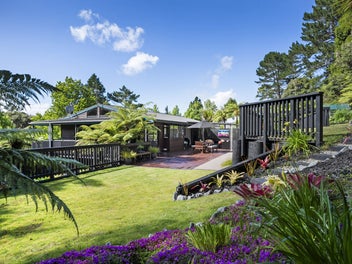 16 Parklands Avenue, Swanson, Auckland