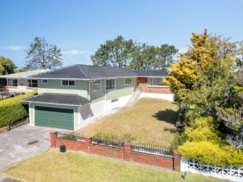 53 Hartley Terrace, Massey, Auckland