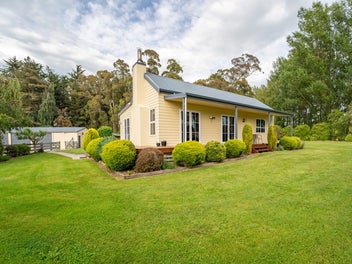 693 Pleasant Point Highway, Levels