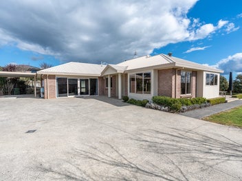 38 Bartholomew Drive, Nawton, Hamilton