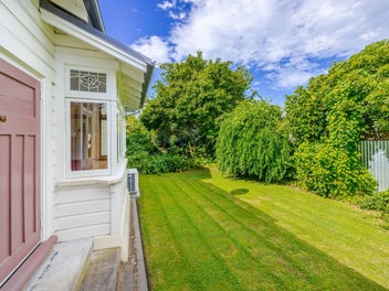 103 Duchess Crescent, Mayfair, Hastings
