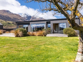 50 Coll Street, Glenorchy, Glenorchy