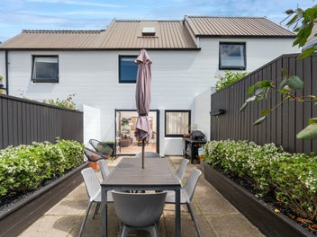 6/11 Pitarua Street, Thorndon, Wellington