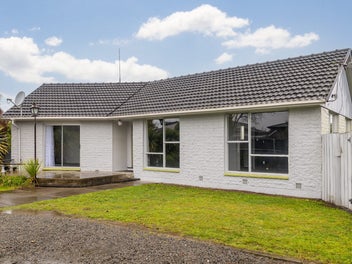 10 Woodlands Place, Aranui, Christchurch