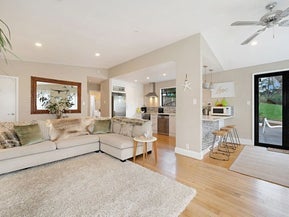 13 Pine Avenue, Henderson, Auckland