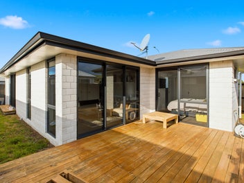 88 Franks Way, Papamoa Beach, Papamoa
