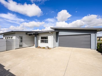 17 Lorenzo Place, Kelvin Grove, Palmerston North