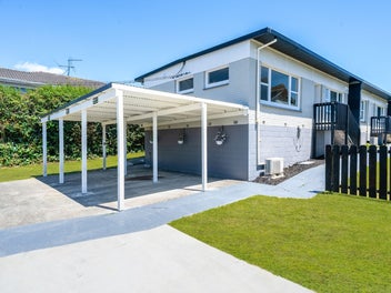 1/49 Clendon Avenue, Papatoetoe, Auckland