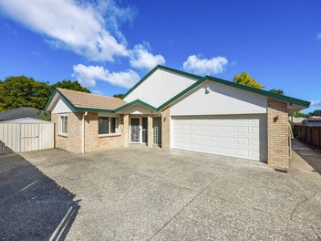 2/21 Elizabeth Avenue, Papatoetoe, Auckland