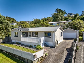 55 Omapere Street, Whitby, Porirua