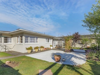 2/195 Songer Street, Stoke, Nelson