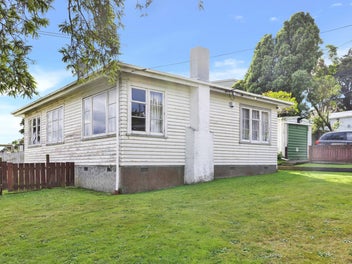 75 Hampshire Street, Cannons Creek, Porirua