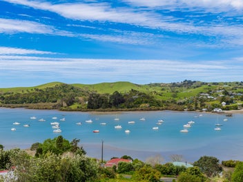 13A Emay Crescent, Pahi, Paparoa
