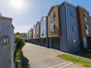 3/3 Rotoiti Street, Johnsonville, Wellington