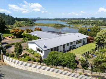 34E Plummers Point Road, Whakamarama, Tauranga
