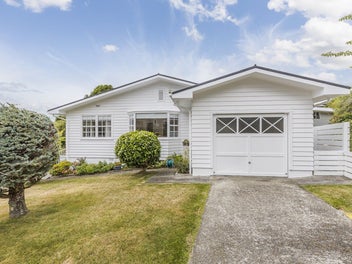 5 Ridd Crescent, Karori, Wellington