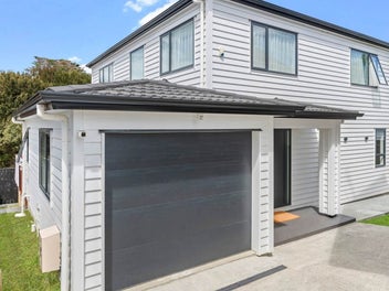 39A Gosford Drive, Botany Downs, Auckland