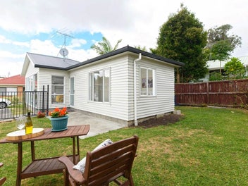 38A Salamanca Road, Sunnynook, Auckland